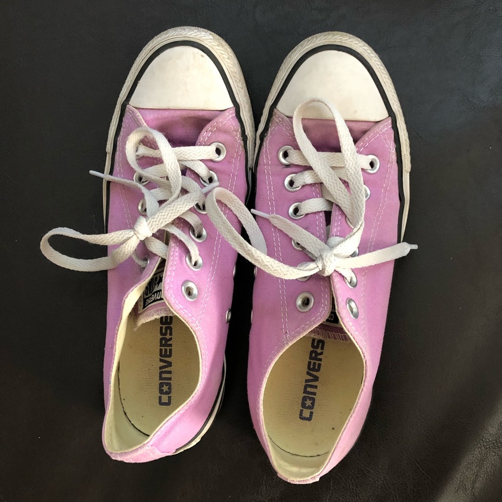 EUC Converse Chuck All-Star Low Top Purple